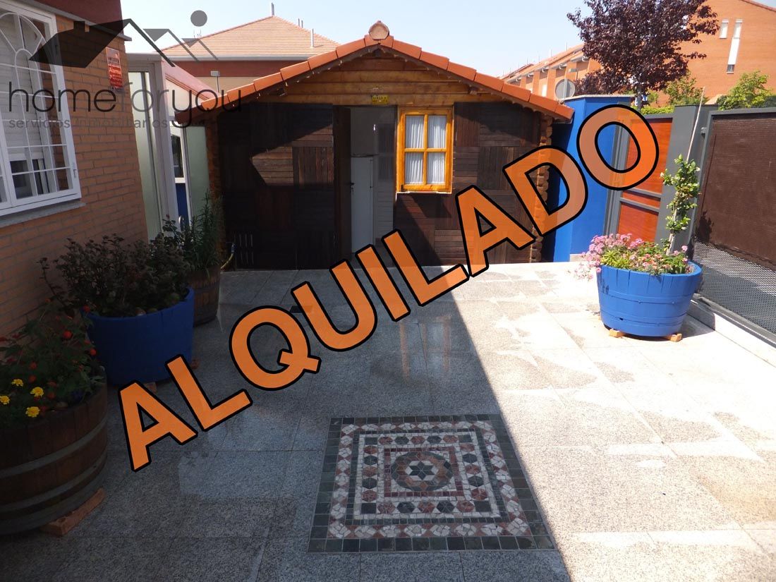 ALQUILADO DE ESTUDIO EN MIRAMADRID EXCELENTE ESTADO DE CONSERVACIÓN TOTALMENTE AMUEBLADO
