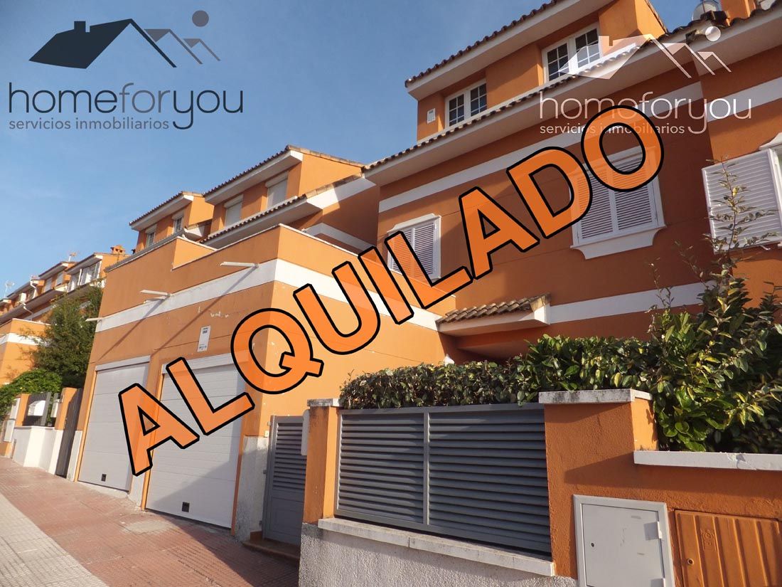 Alquiler de  estupendo chalet adosado en  Cobeña con piscina comunitaria