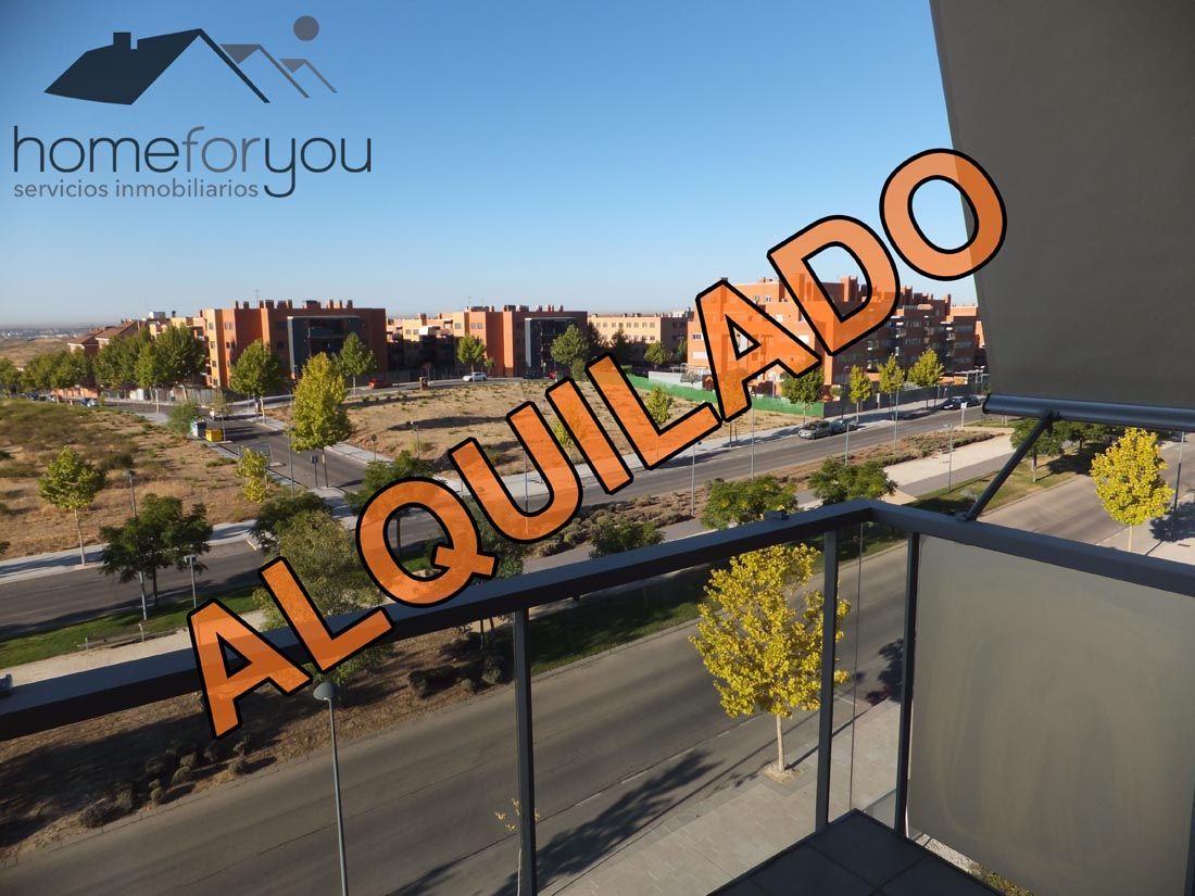 Se alquila piso como nuevo de 3 habitaciones plaza garaje y trastero en miramadrid